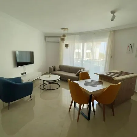 Lovely Flat W Shared Pool In Edremit Cyprus